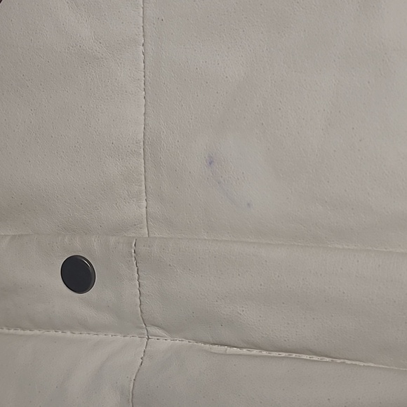 Danier women's white puffer leather long winter coat size small - Picture 11 of 11